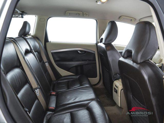 VOLVO XC70 2.4 D5 20V (185CV) cat AWD Momentum - PER OPERATOR