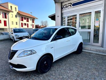 Lancia Ypsilon 1.2bz 69Cv 5P - Neopatentati