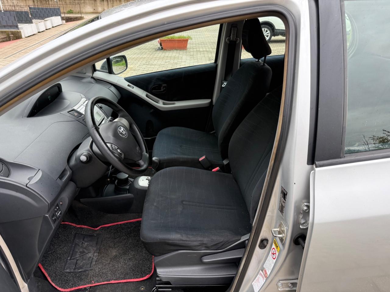 Toyota Yaris 1.4 D-4D 5 porte automatica