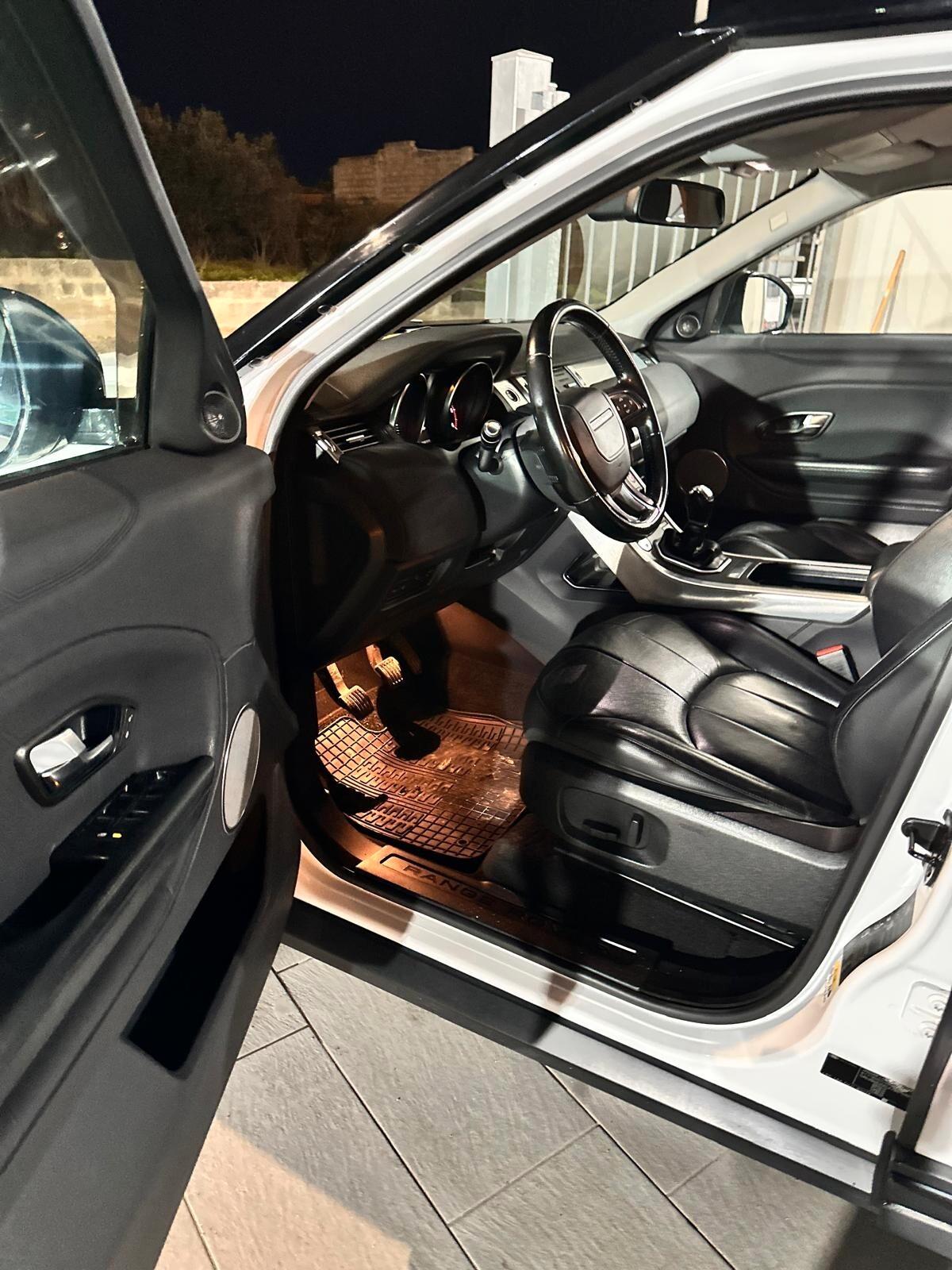 Land Rover Range Evoque 2.0 TD4 180 CV 5p. SE Dynamic