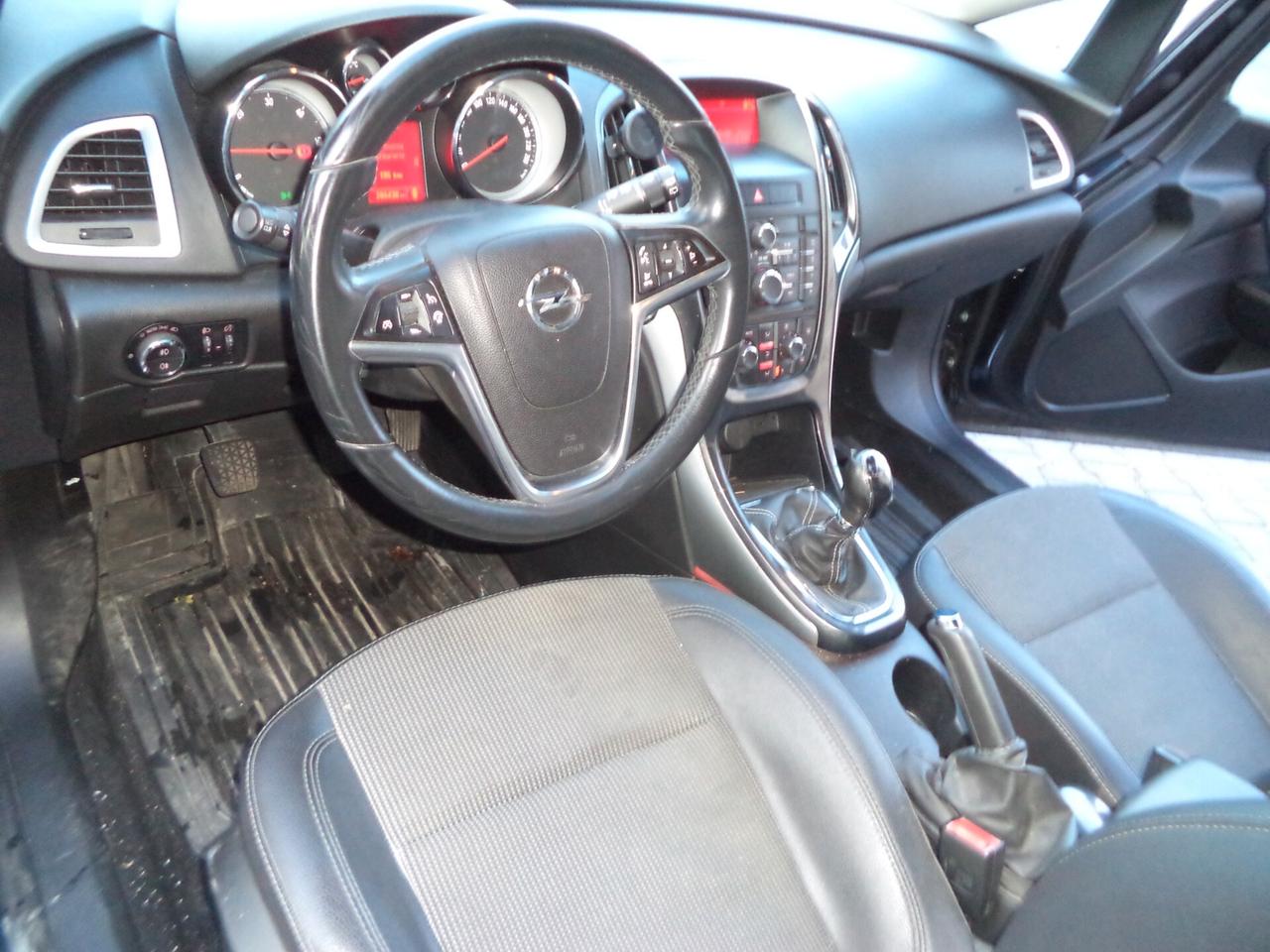 Opel Astra 1.7 CDTI 110CV Sports Tourer Cosmo EURO 5