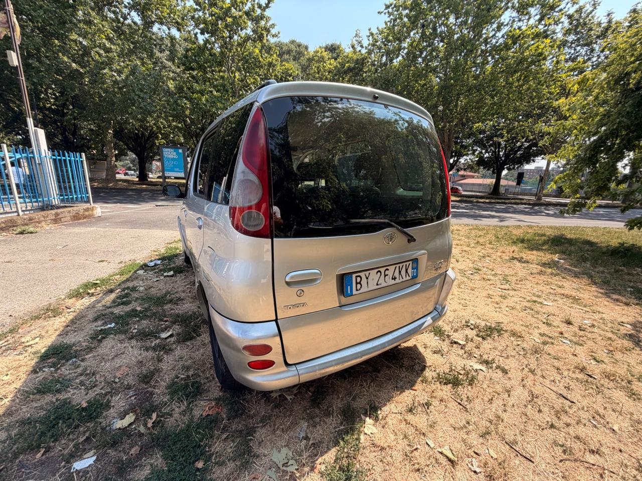 Toyota Yaris Verso 1.3i 16V cat Sol *GPL 2036*