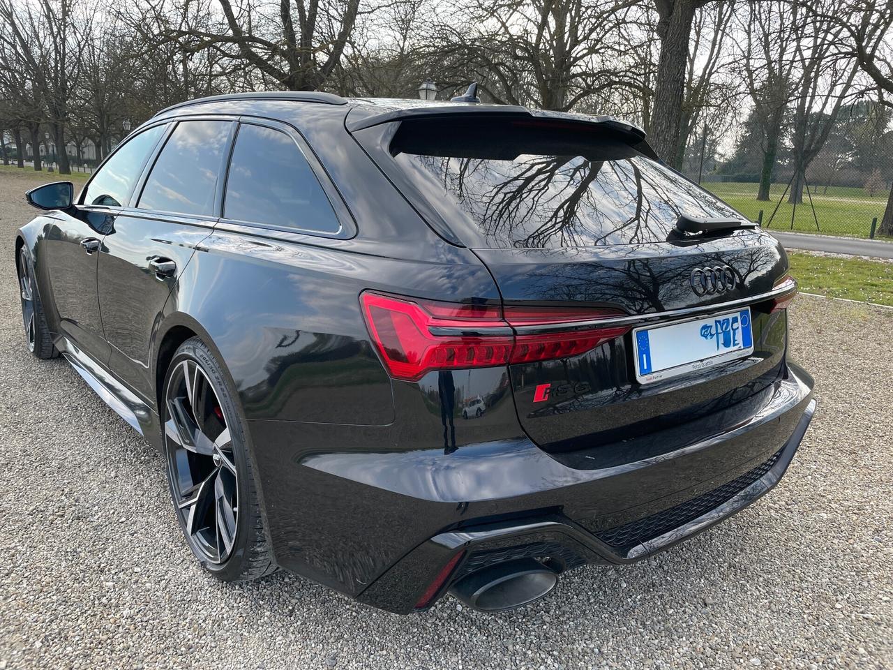 Audi RS6 RS 6-Leggere la descrizione