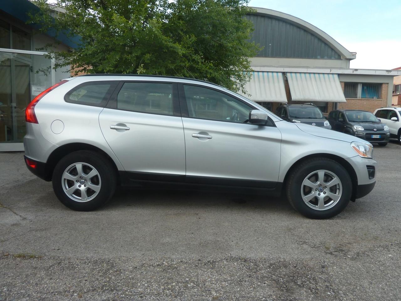 Volvo XC60 2.4 D 163 CV AWD Summum