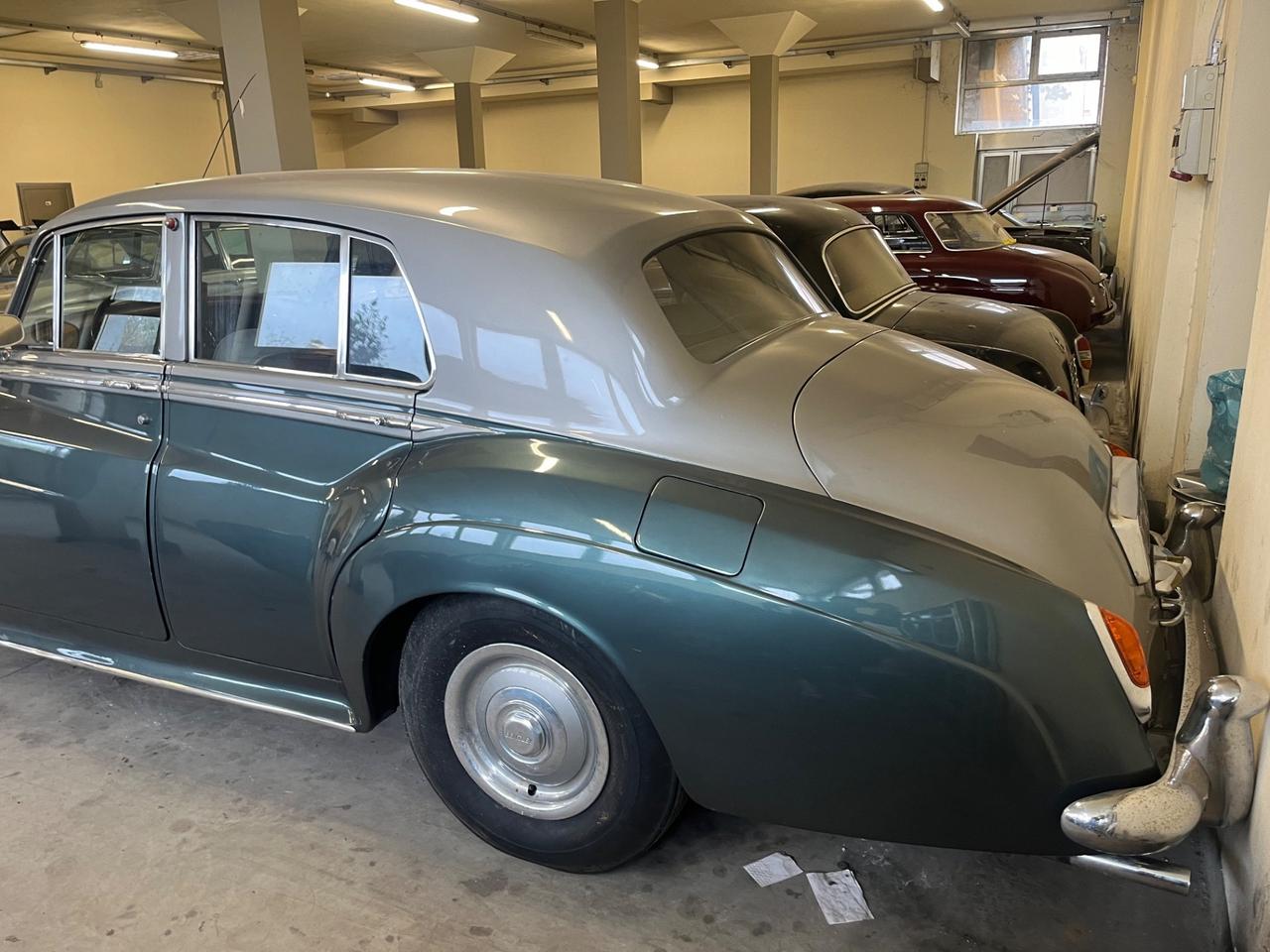 Bentley S1 Guida a SX