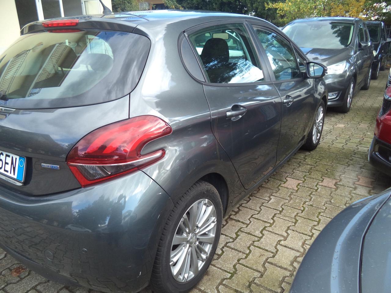 Peugeot 208 BlueHDi 75 5 porte Active