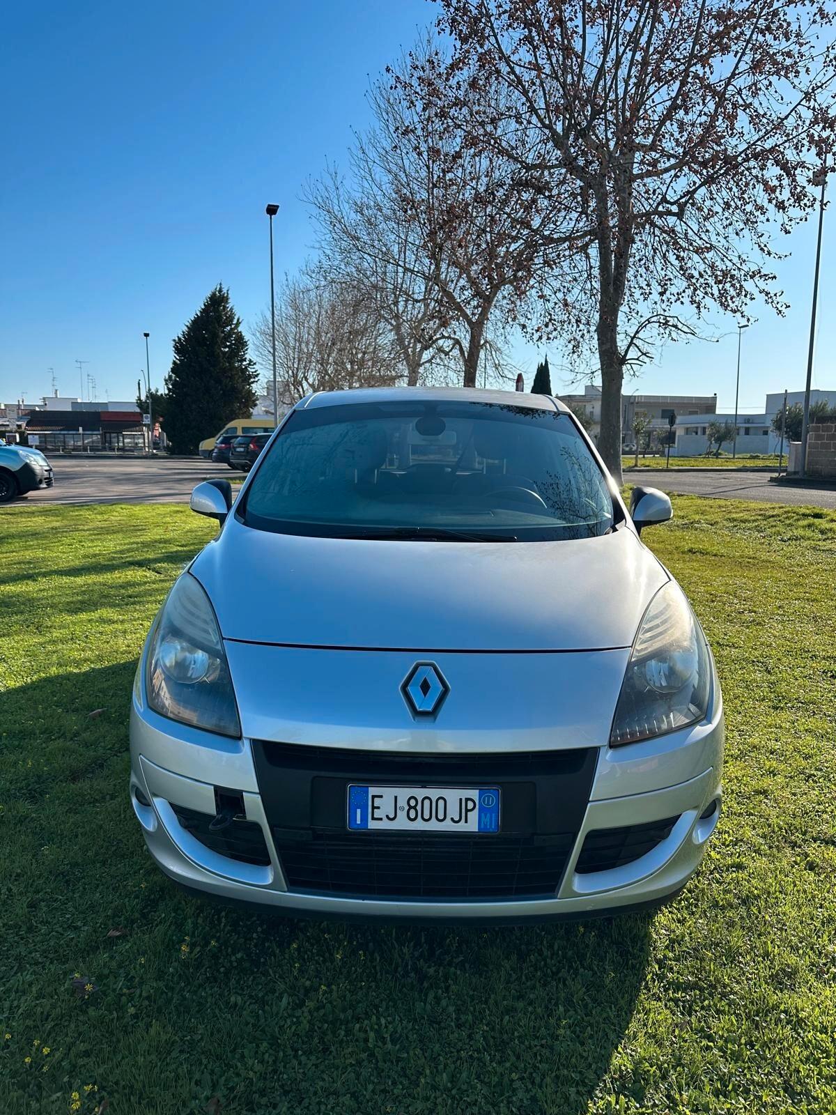 Renault Scenic Diesel FULL