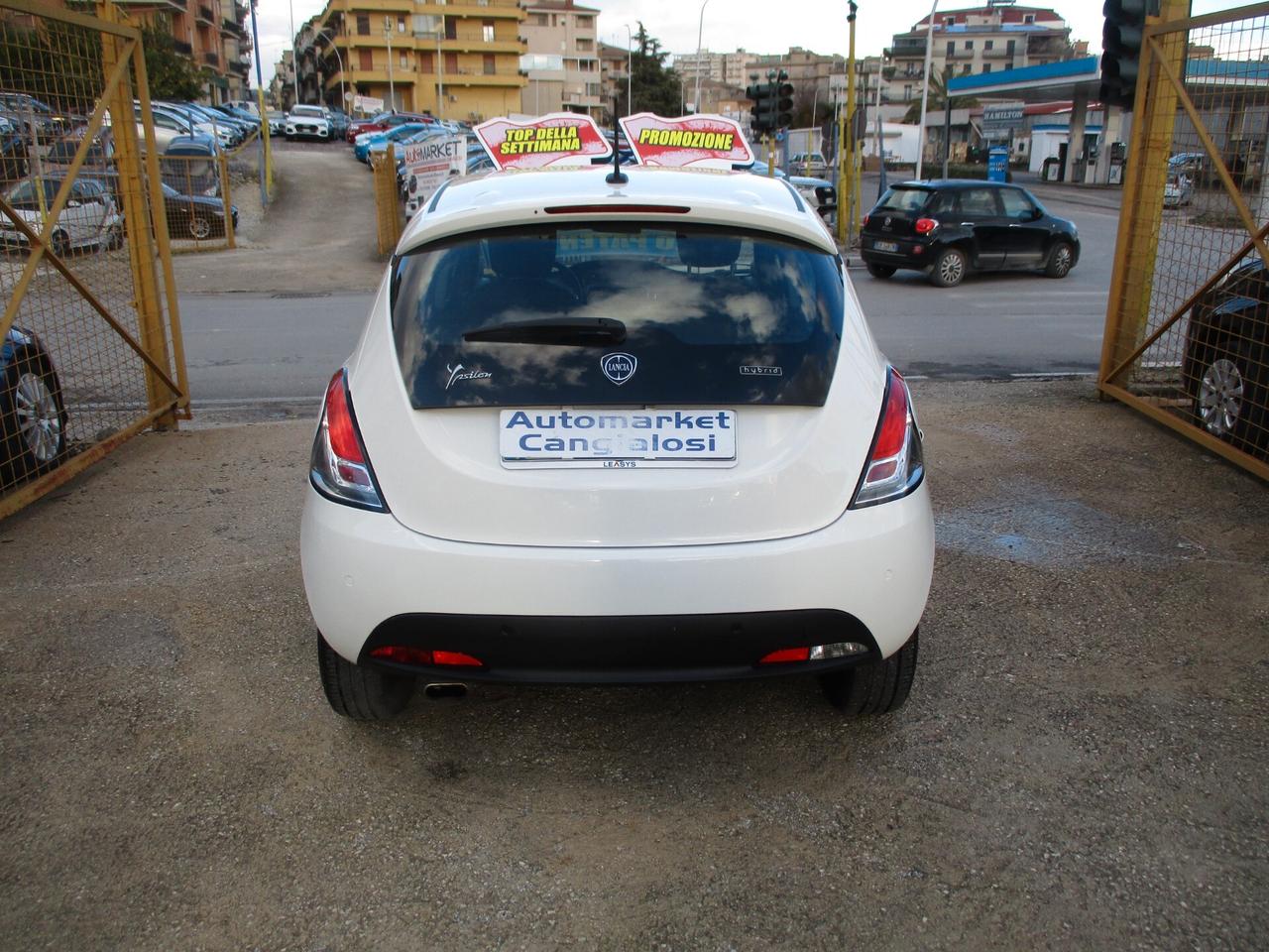 Lancia Ypsilon 1.0 FireFly 5 porte S&S Hybrid 2023