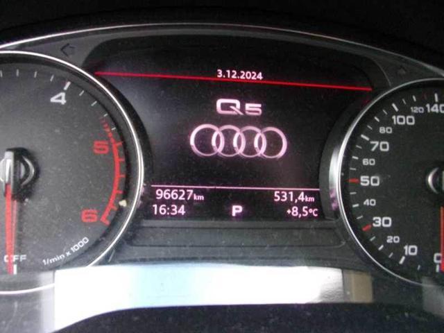 AUDI Q5 30 TDI S tronic Business