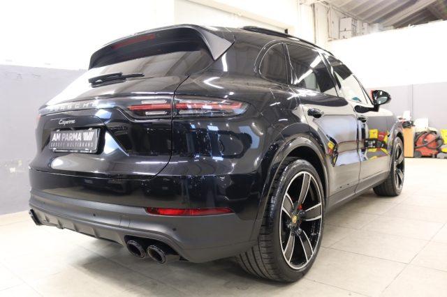 PORSCHE Cayenne 3.0 V6