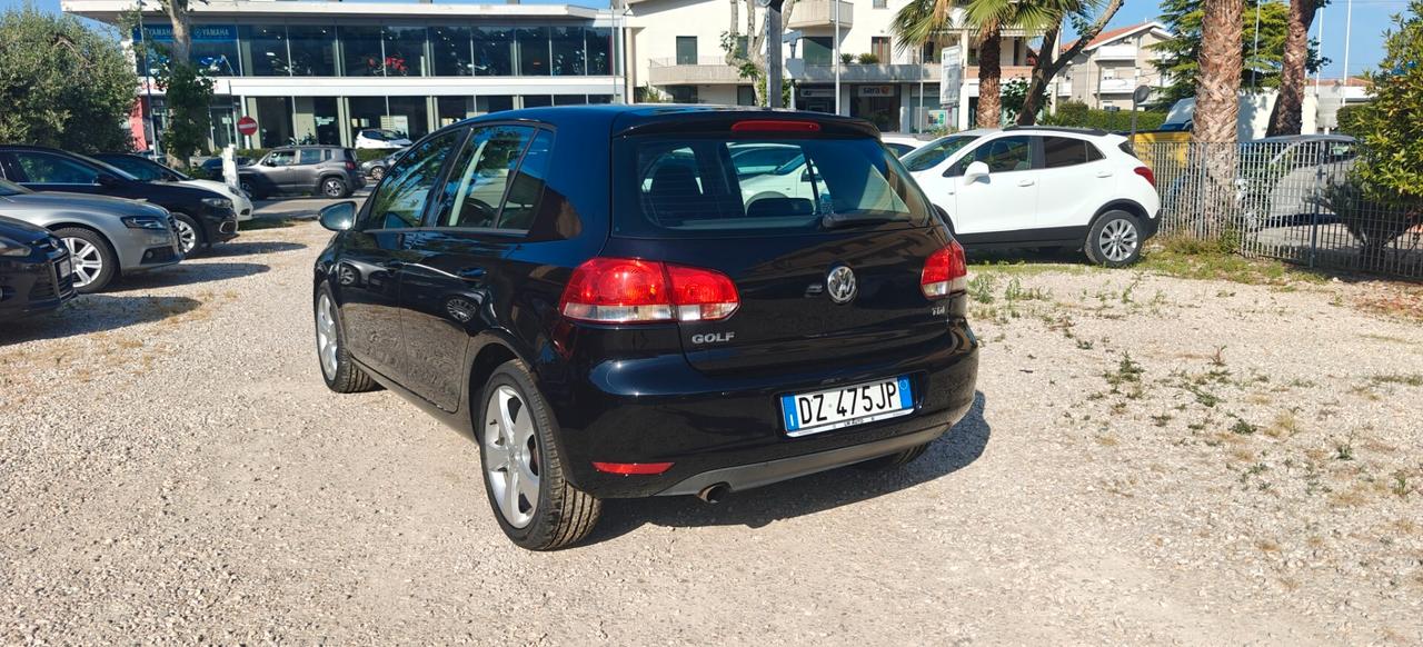 Volkswagen GOLF 1.6 TDI DPF 5 porte Comfortline