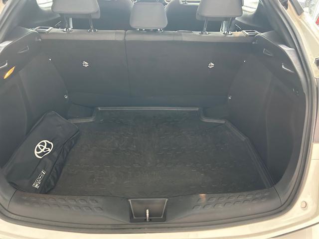 TOYOTA C-HR 1.8 Hybrid E-CVT Active