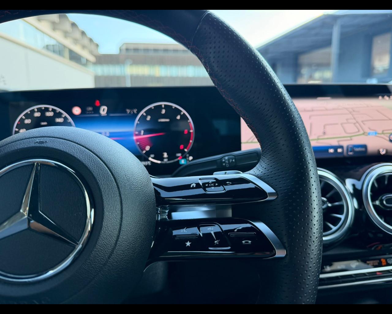 Mercedes-Benz GLB (X247) - GLB 200 d Automatic AMG Line Premium