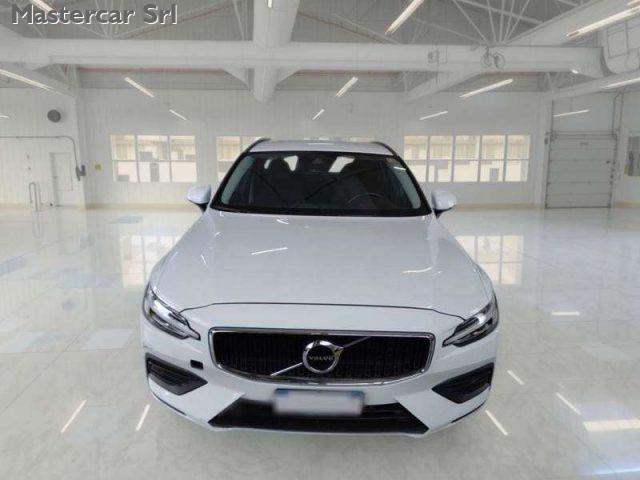 VOLVO V60 V60 2.0 b4 Momentum Business Pro auto - GG115ZL