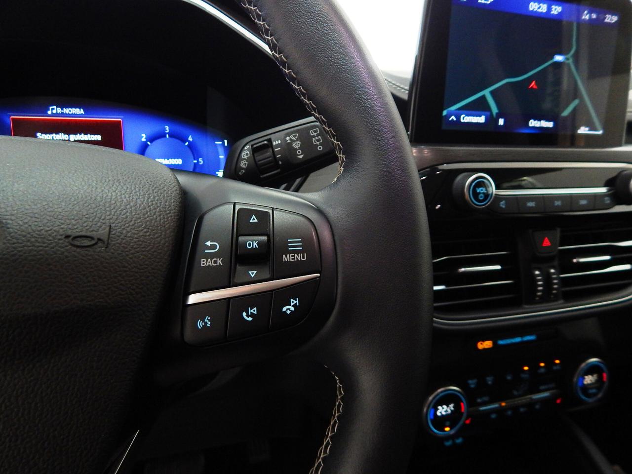 Ford Kuga 2.0 ecoblue Vignale AWD 190cv Aut. TETTO-NAVI-PELLE