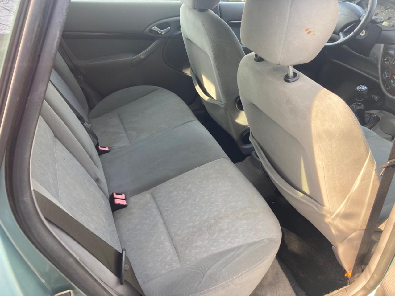 FORD FOCUS 5 PORTE (KM 132.305) DA VETRINA