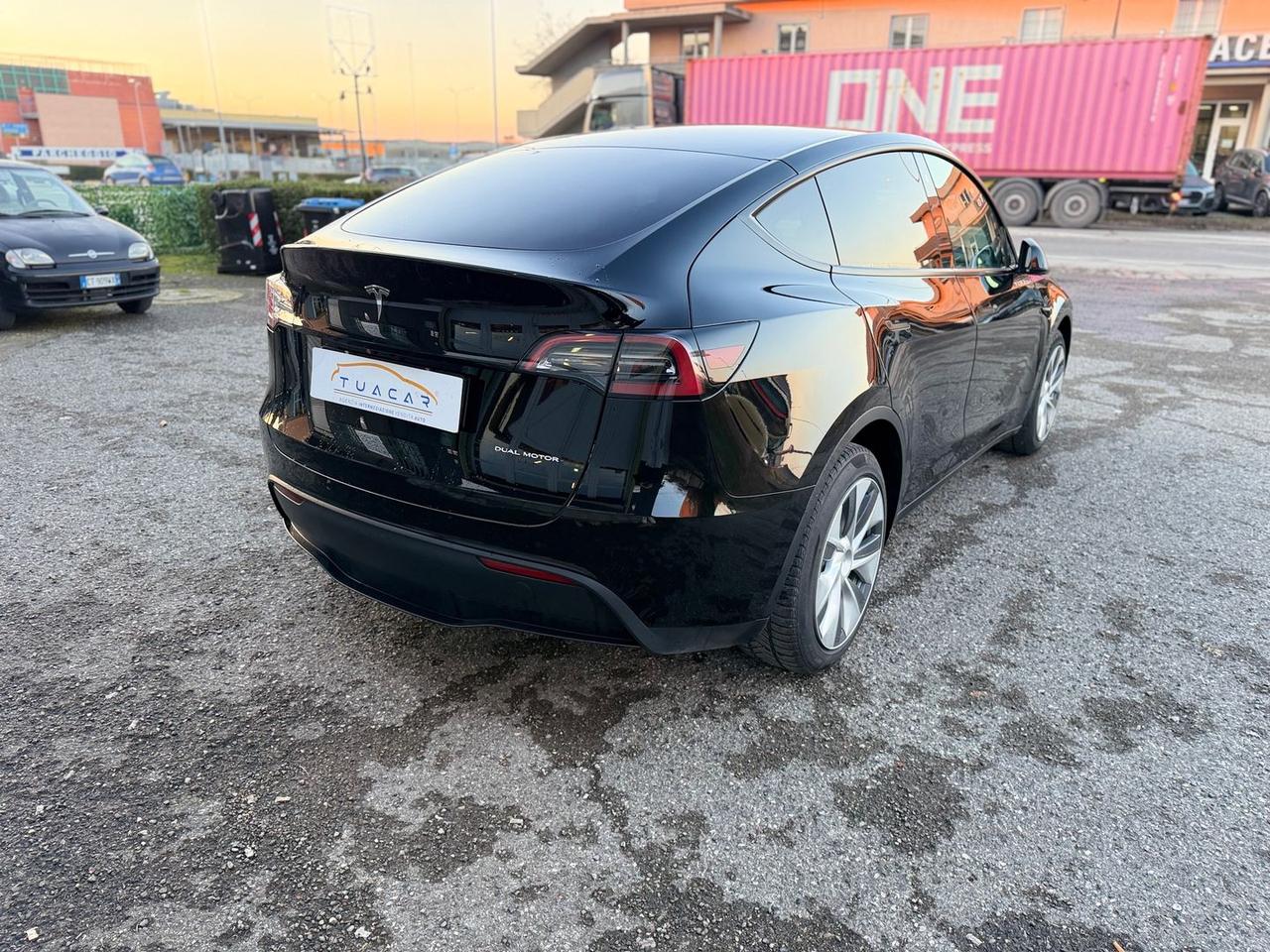 Tesla Model Y Maximum Range / Premium #9286
