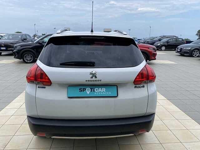 Peugeot 2008 BlueHDi 100 S&S Allure