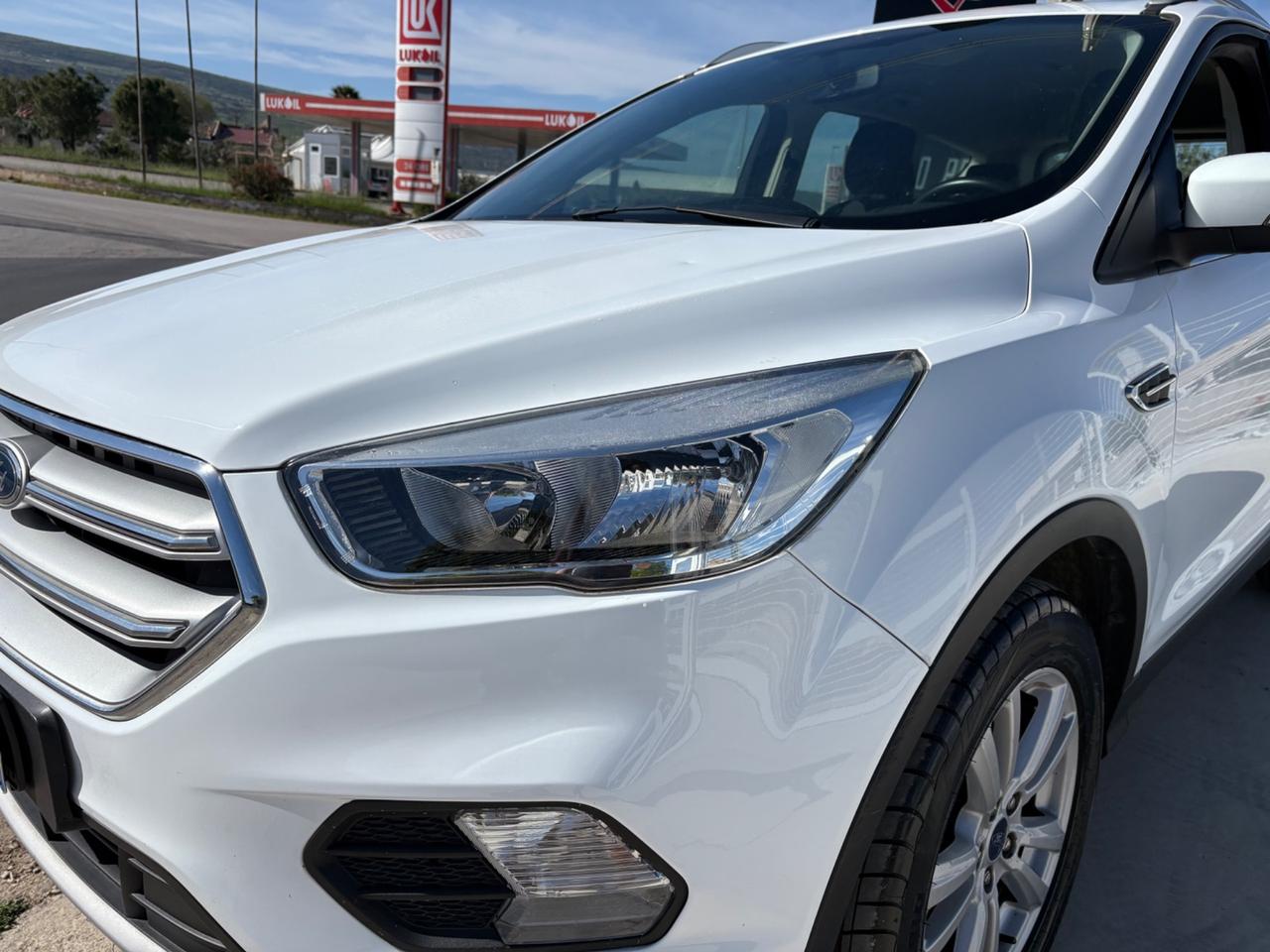 Ford Kuga 1.5 TDCI 120 CV S&S 2WD Titanium