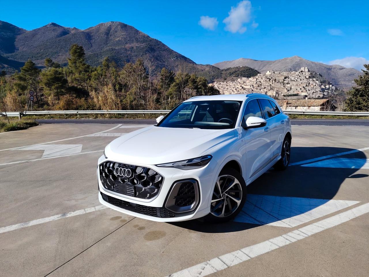 Audi Q5 2.0Tdi 204Cv Hybrid S-line Esterno NUOVA Pronta Consegna