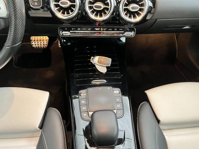 MERCEDES-BENZ CLA 220 d Automatic 4Matic Shooting Brake Premium AMG