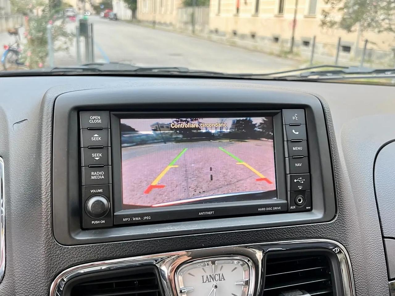 Lancia Voyager 2.8 Turbodiesel Platinum 177 CV