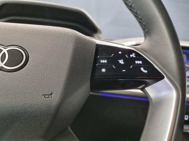 AUDI Q4 e-tron Q4 45 e-tron S Line edition