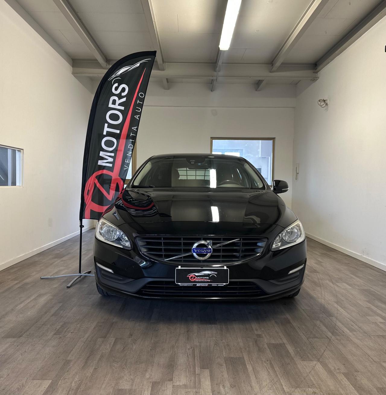 Volvo V60 D2 Momentum EURO 6