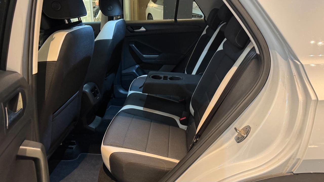 VOLKSWAGEN T-ROC 116CV- 2019