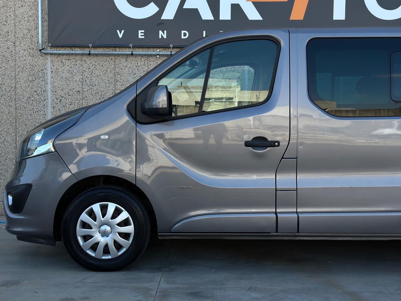 Opel Vivaro BiTurbo 6 Posti
