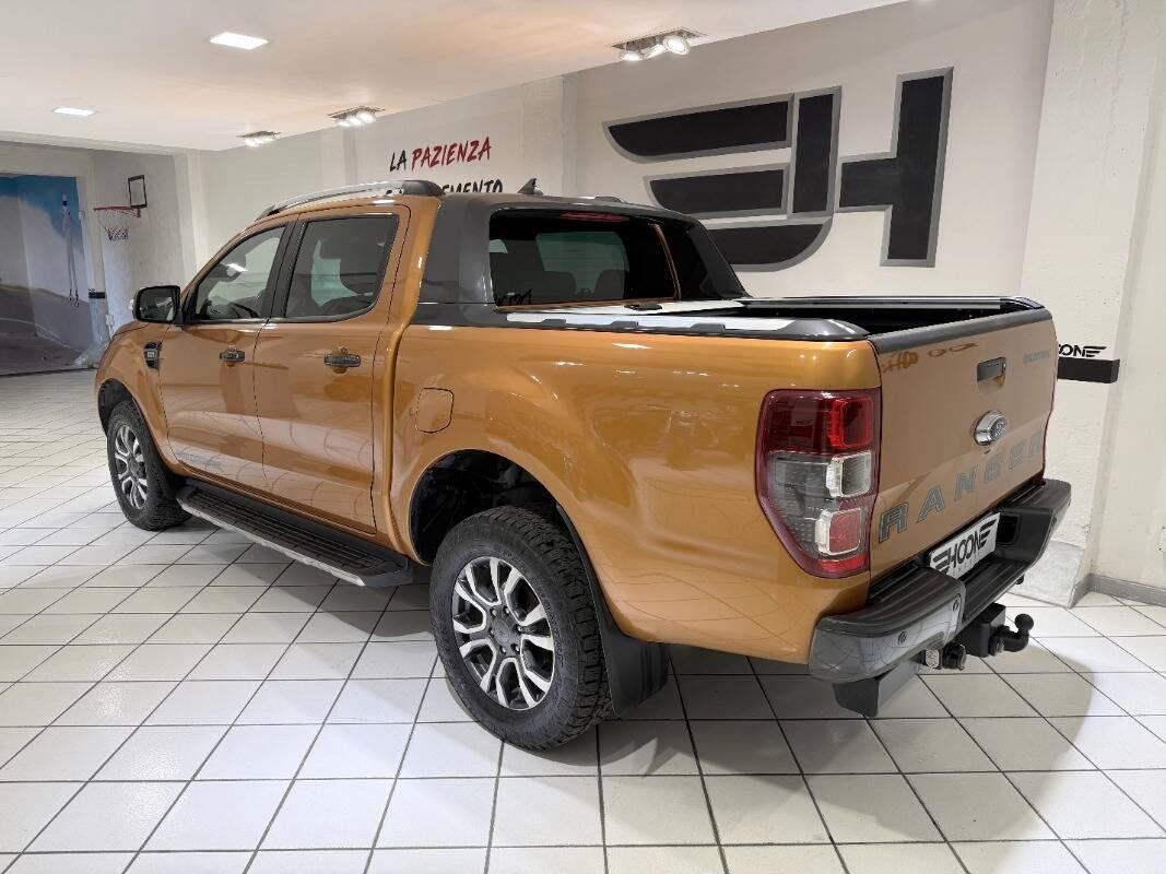 Ford Ranger 3.2 tdci double cab Wildtrak 200cv auto Autocarro 5 posti