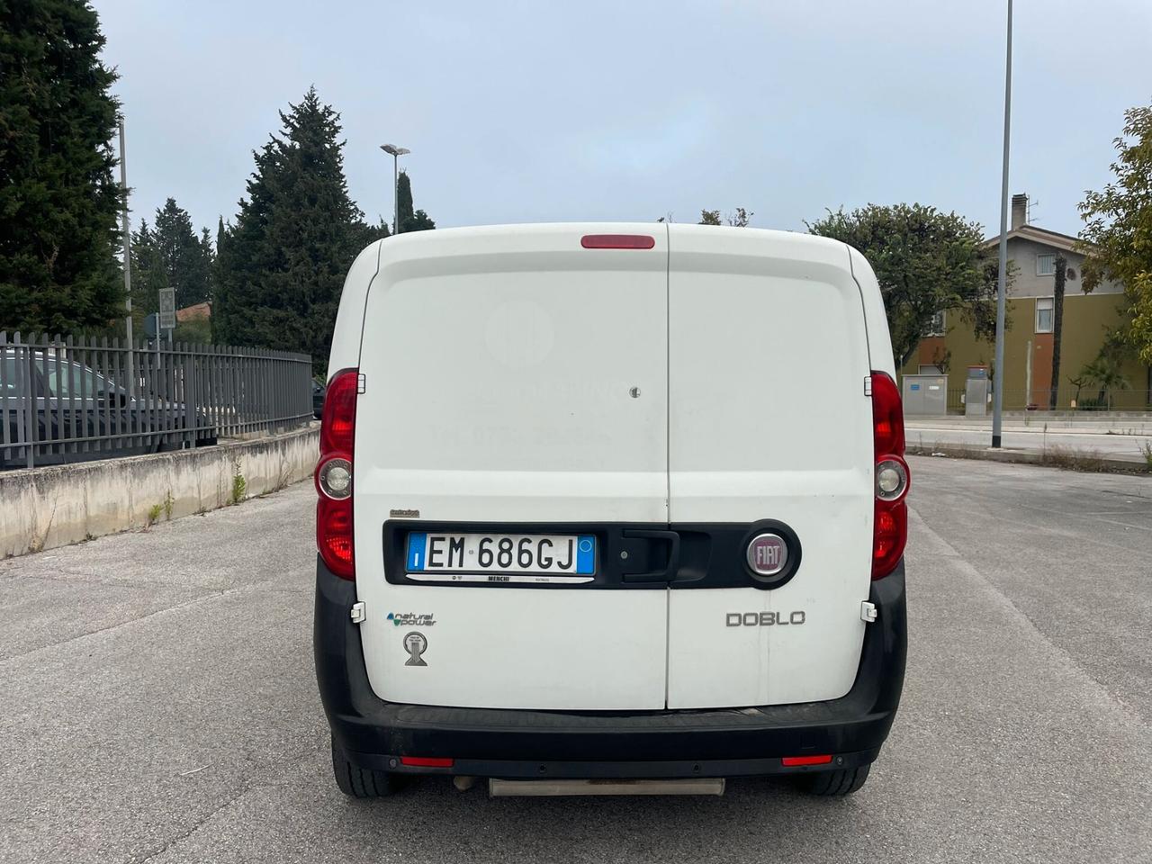 FIAT DOBLO 1.4 METANO 2012