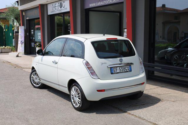 LANCIA Ypsilon 1.2i 69CV 5Porte UniProprietario per NEOPATENTATI