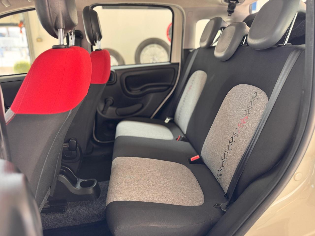 Fiat Panda 0.9 TwinAir Turbo Natural Power Lounge