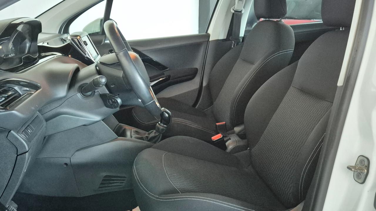 Peugeot 208 PureTech 82 5 porte Allure (NEOPATENTATI)