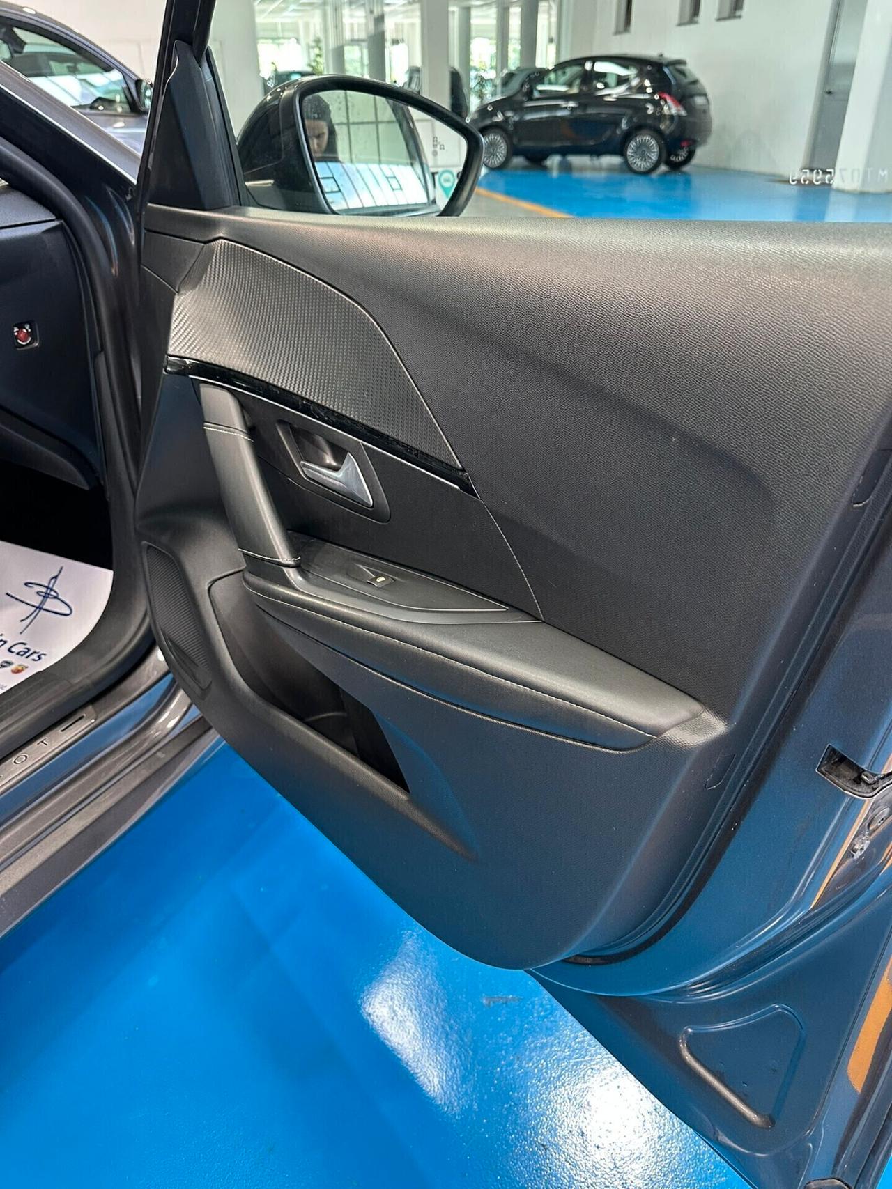 Peugeot 208 1.2 130cv 2021 GT Pack cambio automatico