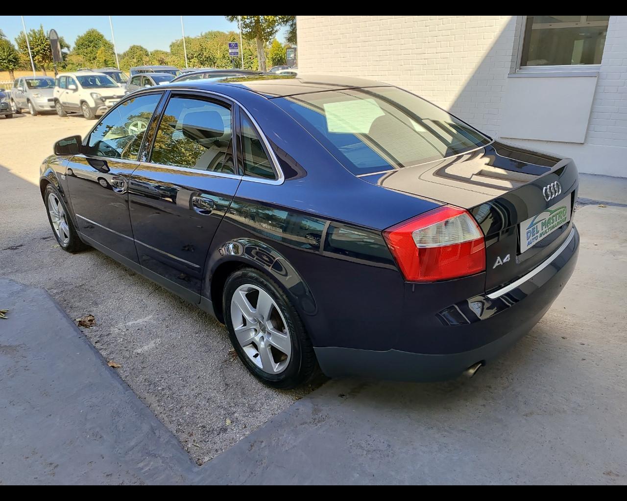 AUDI A4 2ª serie - A4 2.0 20V cat