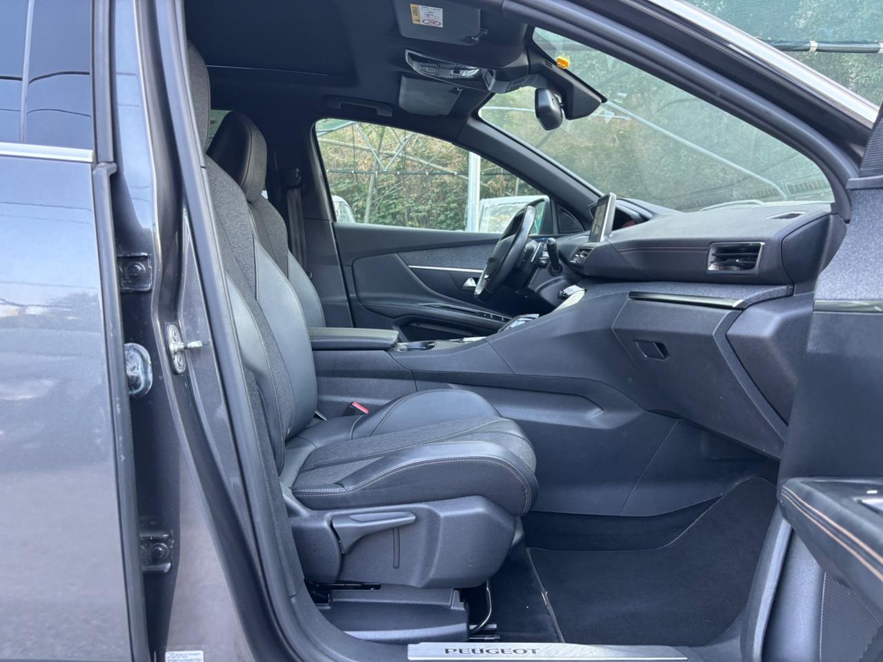 Peugeot 3008 hdi 130cv automatica GT Line