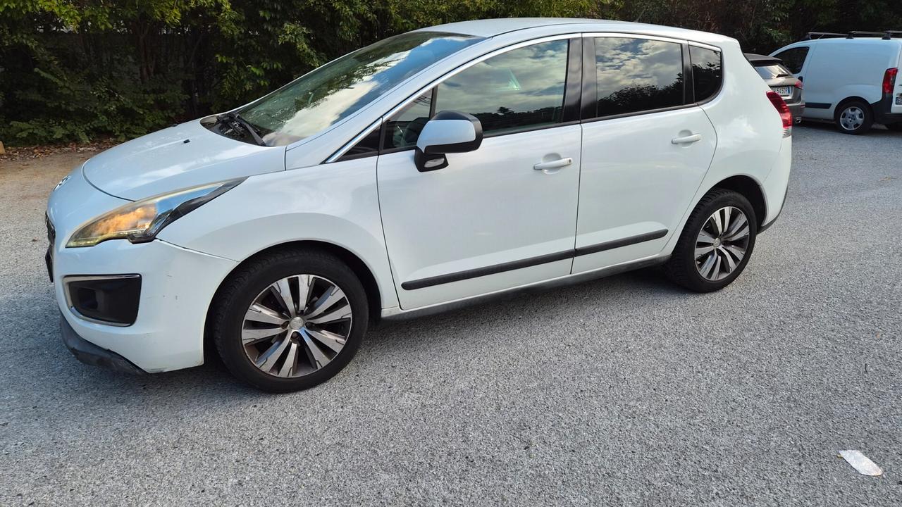 Peugeot 3008 1.6 HDi 115CV Business