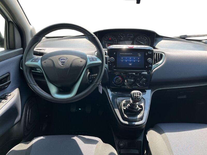 Lancia Ypsilon NUOVA My24 402 Platino 1.0