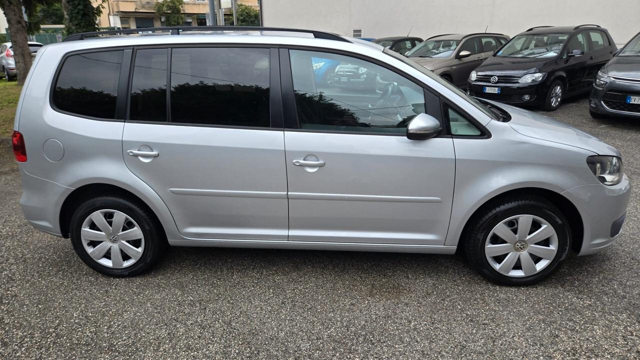 Volkswagen Touran Business 1.4 Comfortline EcoFuel 5Posti