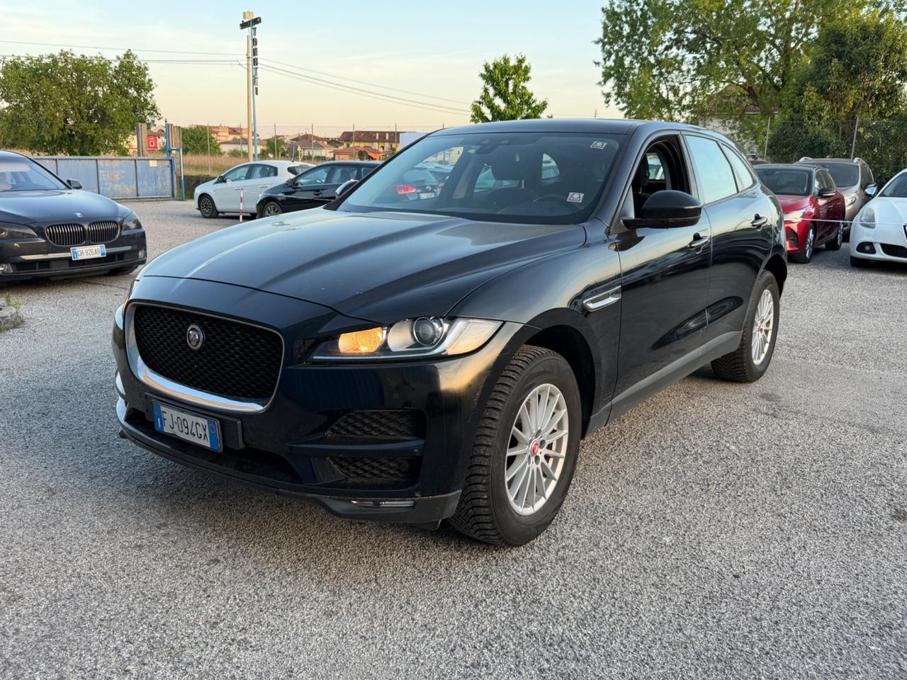 Jaguar F-Pace 2.0 D 180 CV Prestige