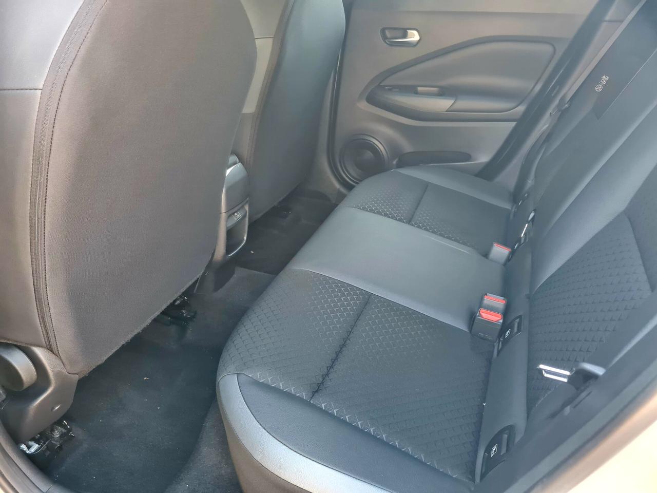 Nissan Juke 1.0 DIG-T 114 CV N-Connecta*CAMERA*CARPLAY*