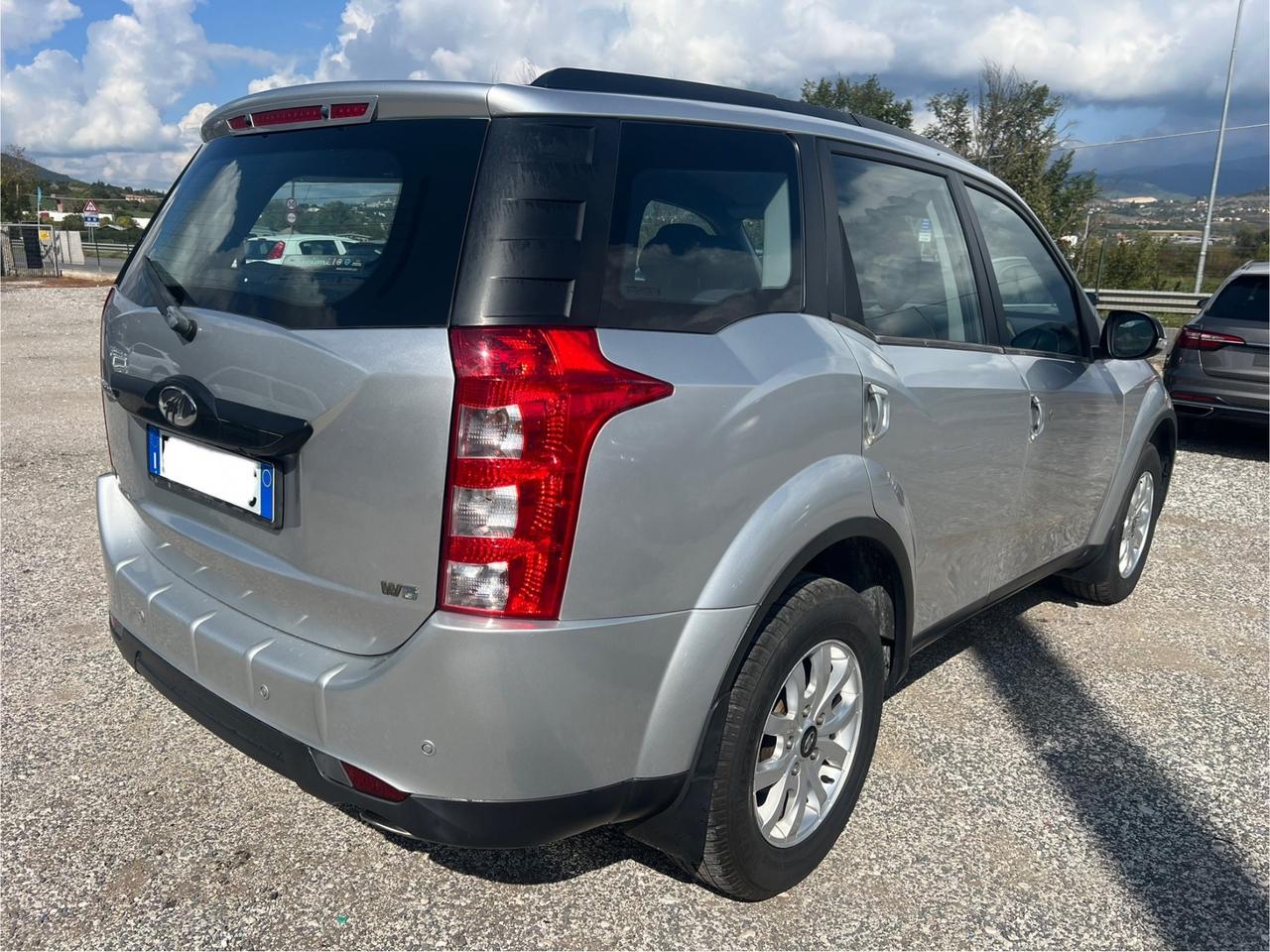 Mahindra XUV500 2.2 16V AWD W8