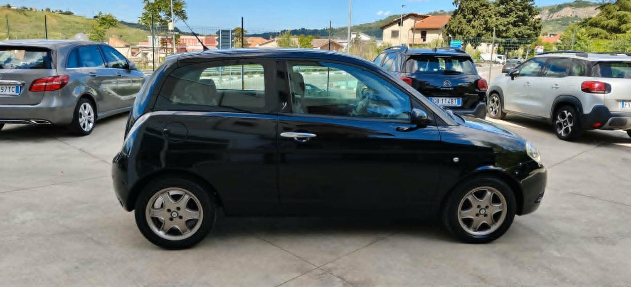 Lancia Ypsilon 1.2 GPL
