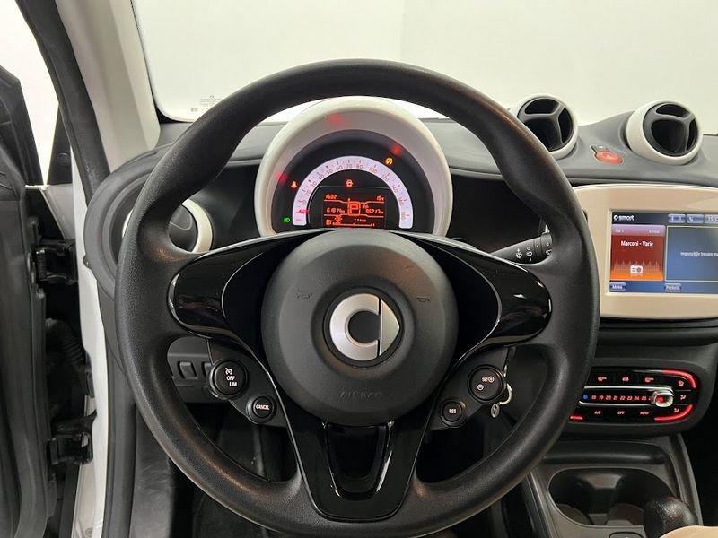 smart fortwo 70 1.0 52kW brabus style twinamic