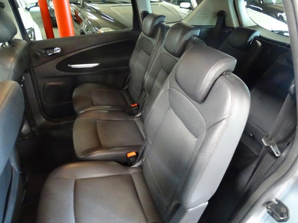 Ford S-Max 2.0 TDCi 140CV 7 posti Neopatentati