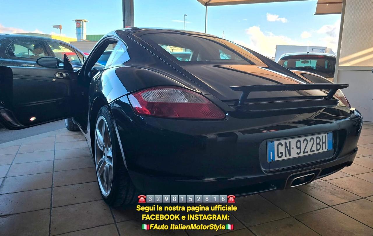 Porsche Cayman 2.7