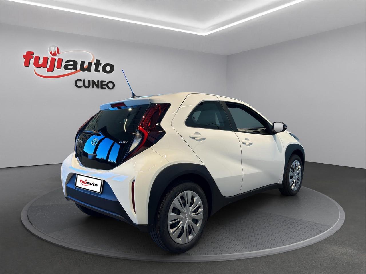 Toyota Aygo X 1.5 hybrid e-cvt
