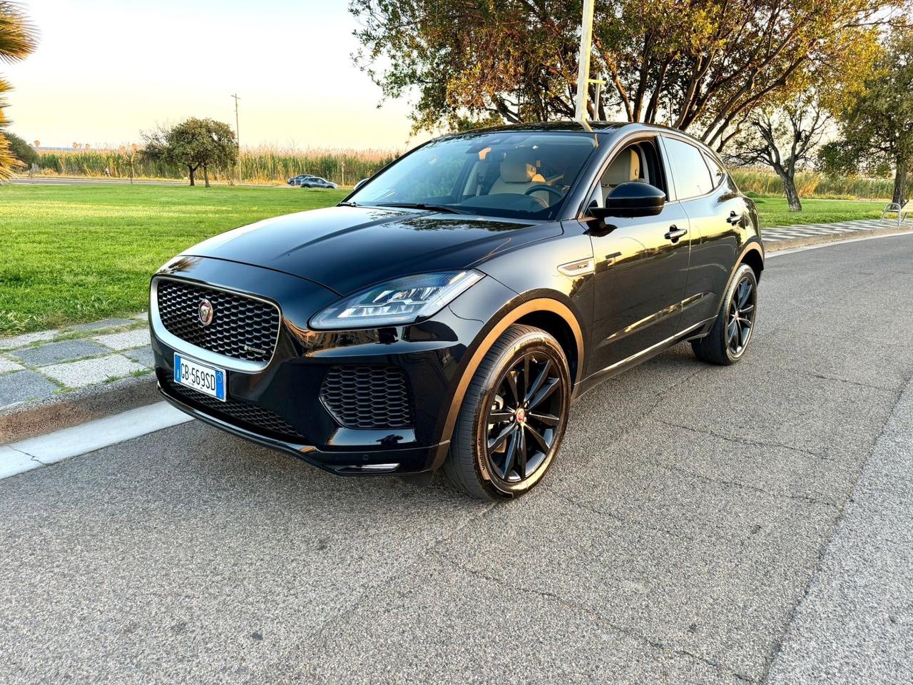 Jaguar E-Pace 2.0D 240 CV R-Dynamic-Anche Permuta-Garanzia